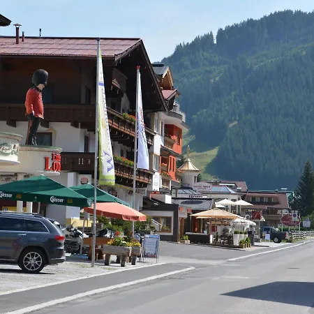 Luxurious In Tyrol With Garden Seating Appartement