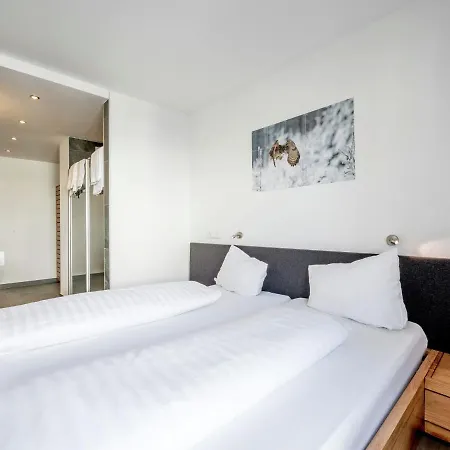 Luxurious In Tyrol With Garden Seating Appartement *